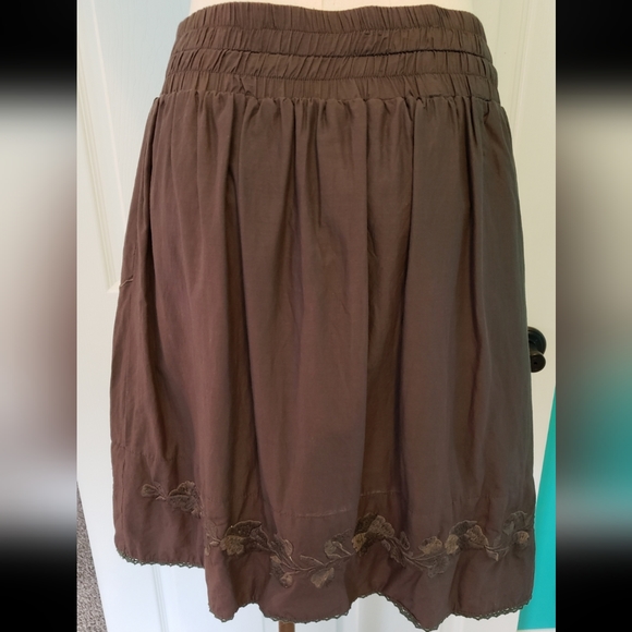 Solitaire Skirt - Picture 2 of 5